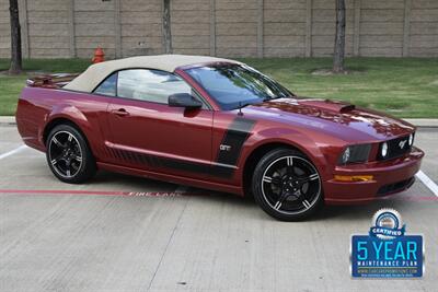 2008 Ford Mustang GT PREMIUM 5SPD MANUAL LTHR PREM WHLS FRESH TRADE   - Photo 2 - Stafford, TX 77477