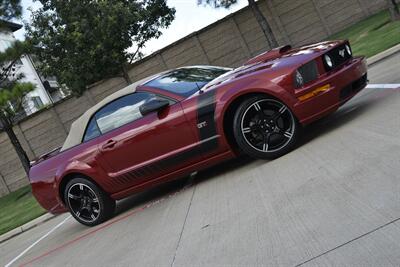 2008 Ford Mustang GT PREMIUM 5SPD MANUAL LTHR PREM WHLS FRESH TRADE   - Photo 33 - Stafford, TX 77477