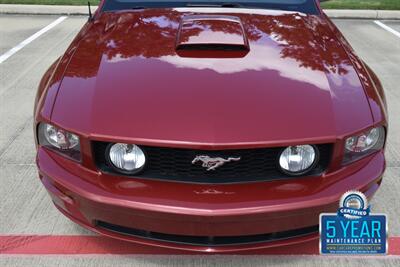 2008 Ford Mustang GT PREMIUM 5SPD MANUAL LTHR PREM WHLS FRESH TRADE   - Photo 13 - Stafford, TX 77477