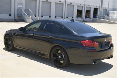 2013 BMW M5 SPORTS TOP LOADED PREM WHLS RECENTLY SERVICED   - Photo 10 - Stafford, TX 77477