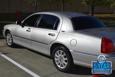 2009 Lincoln Town Car Signature Limited 86K MILES NEW CAR TRADE CLEAN   - Photo 17 - Stafford, TX 77477