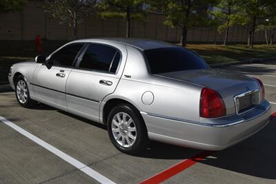 2009 Lincoln Town Car Signature Limited 86K MILES NEW CAR TRADE CLEAN   - Photo 15 - Stafford, TX 77477