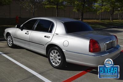 2009 Lincoln Town Car Signature Limited 86K MILES NEW CAR TRADE CLEAN   - Photo 15 - Stafford, TX 77477