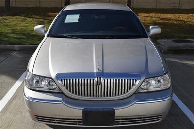 2009 Lincoln Town Car Signature Limited 86K MILES NEW CAR TRADE CLEAN   - Photo 2 - Stafford, TX 77477