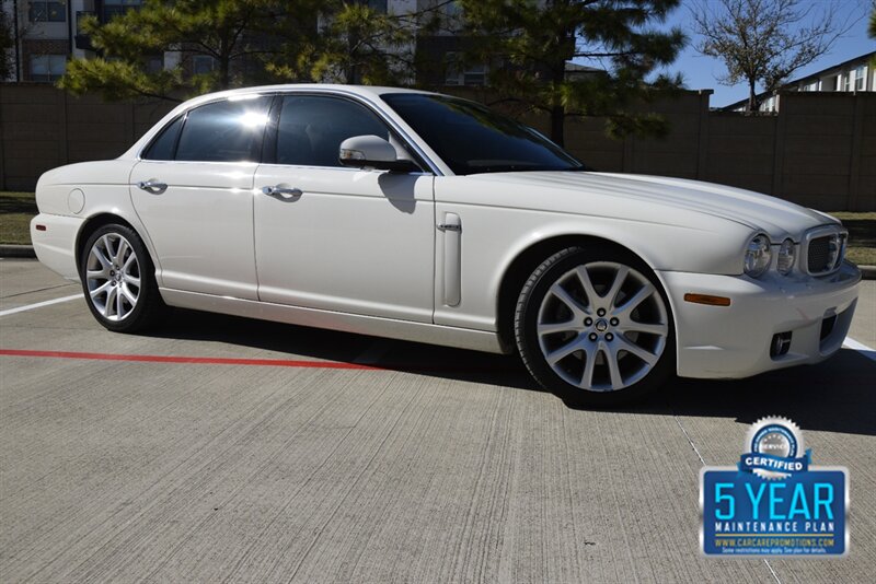2008 Jaguar XJ8 LUXURY 58K LOW MILES NAV ROOF HTD/AC SEATS CLEAN  