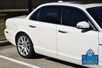 2008 Jaguar XJ8 LUXURY 58K LOW MILES NAV ROOF HTD/AC SEATS CLEAN   - Photo 8 - Stafford, TX 77477