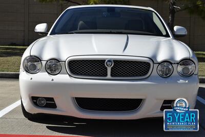 2008 Jaguar XJ8 LUXURY 58K LOW MILES NAV ROOF HTD/AC SEATS CLEAN   - Photo 3 - Stafford, TX 77477