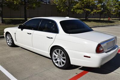 2008 Jaguar XJ8 LUXURY 58K LOW MILES NAV ROOF HTD/AC SEATS CLEAN   - Photo 16 - Stafford, TX 77477