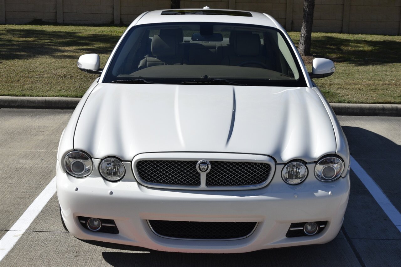 2008 Jaguar XJ Series XJ8 photo 2