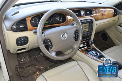 2008 Jaguar XJ8 LUXURY 58K LOW MILES NAV ROOF HTD/AC SEATS CLEAN   - Photo 31 - Stafford, TX 77477