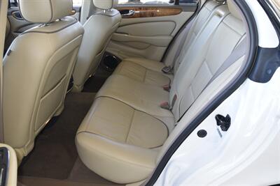 2008 Jaguar XJ8 LUXURY 58K LOW MILES NAV ROOF HTD/AC SEATS CLEAN   - Photo 39 - Stafford, TX 77477