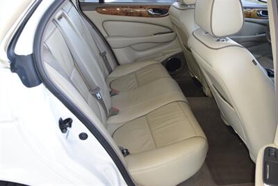 2008 Jaguar XJ8 LUXURY 58K LOW MILES NAV ROOF HTD/AC SEATS CLEAN   - Photo 40 - Stafford, TX 77477