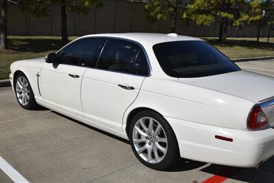 2008 Jaguar XJ8 LUXURY 58K LOW MILES NAV ROOF HTD/AC SEATS CLEAN   - Photo 18 - Stafford, TX 77477