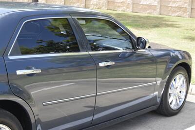 2007 Chrysler 300C V8 HEMI UPTO DATE SRVCS HWY MILES CLEAN   - Photo 20 - Stafford, TX 77477