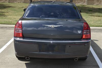 2007 Chrysler 300C V8 HEMI UPTO DATE SRVCS HWY MILES CLEAN   - Photo 21 - Stafford, TX 77477