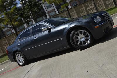 2007 Chrysler 300C V8 HEMI UPTO DATE SRVCS HWY MILES CLEAN   - Photo 47 - Stafford, TX 77477