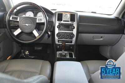 2007 Chrysler 300C V8 HEMI UPTO DATE SRVCS HWY MILES CLEAN   - Photo 28 - Stafford, TX 77477