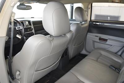 2007 Chrysler 300C V8 HEMI UPTO DATE SRVCS HWY MILES CLEAN   - Photo 35 - Stafford, TX 77477