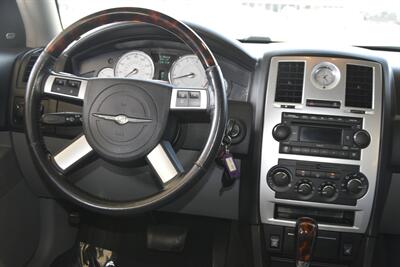 2007 Chrysler 300C V8 HEMI UPTO DATE SRVCS HWY MILES CLEAN   - Photo 26 - Stafford, TX 77477