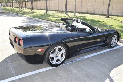1998 Chevrolet Corvette CONVERTIBLE 6SPD MANUAL FRESH TRADE IN CLEAN   - Photo 13 - Stafford, TX 77477