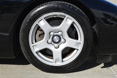 1998 Chevrolet Corvette CONVERTIBLE 6SPD MANUAL FRESH TRADE IN CLEAN   - Photo 29 - Stafford, TX 77477