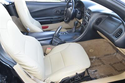 1998 Chevrolet Corvette CONVERTIBLE 6SPD MANUAL FRESH TRADE IN CLEAN   - Photo 26 - Stafford, TX 77477
