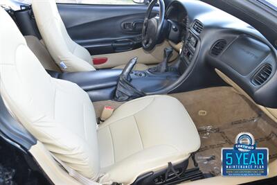 1998 Chevrolet Corvette CONVERTIBLE 6SPD MANUAL FRESH TRADE IN CLEAN   - Photo 26 - Stafford, TX 77477