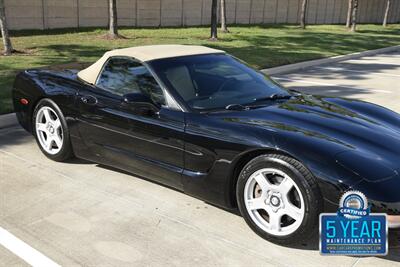 1998 Chevrolet Corvette CONVERTIBLE 6SPD MANUAL FRESH TRADE IN CLEAN   - Photo 4 - Stafford, TX 77477