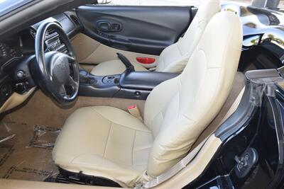 1998 Chevrolet Corvette CONVERTIBLE 6SPD MANUAL FRESH TRADE IN CLEAN   - Photo 25 - Stafford, TX 77477