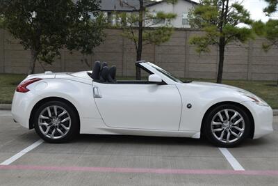 2011 Nissan 370Z Roadster Touring   - Photo 6 - Stafford, TX 77477