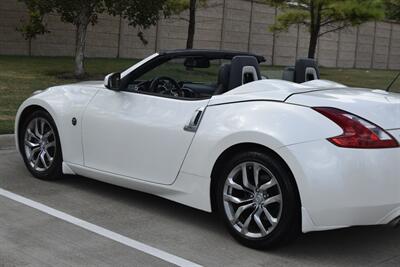 2011 Nissan 370Z Roadster Touring   - Photo 9 - Stafford, TX 77477