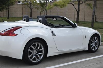 2011 Nissan 370Z Roadster Touring   - Photo 10 - Stafford, TX 77477