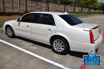 2011 Cadillac DTS PLATINUM COLLECTION HWY MILES LOADED FRESH TRADE   - Photo 13 - Stafford, TX 77477