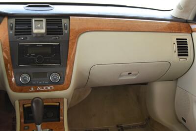 2011 Cadillac DTS PLATINUM COLLECTION HWY MILES LOADED FRESH TRADE   - Photo 25 - Stafford, TX 77477