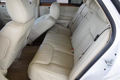 2011 Cadillac DTS PLATINUM COLLECTION HWY MILES LOADED FRESH TRADE   - Photo 36 - Stafford, TX 77477