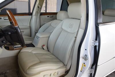 2011 Cadillac DTS PLATINUM COLLECTION HWY MILES LOADED FRESH TRADE   - Photo 32 - Stafford, TX 77477