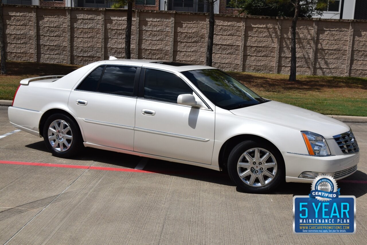 2011 Cadillac DTS PLATINUM COLLECTION HWY MILES LOADED FRESH TRADE   - Photo 1 - Stafford, TX 77477