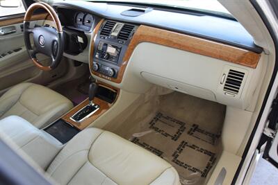 2011 Cadillac DTS PLATINUM COLLECTION HWY MILES LOADED FRESH TRADE   - Photo 29 - Stafford, TX 77477