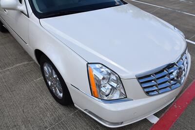 2011 Cadillac DTS PLATINUM COLLECTION HWY MILES LOADED FRESH TRADE   - Photo 11 - Stafford, TX 77477