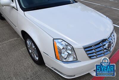 2011 Cadillac DTS PLATINUM COLLECTION HWY MILES LOADED FRESH TRADE   - Photo 11 - Stafford, TX 77477
