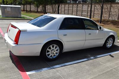 2011 Cadillac DTS PLATINUM COLLECTION HWY MILES LOADED FRESH TRADE   - Photo 14 - Stafford, TX 77477