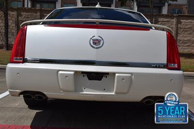 2011 Cadillac DTS PLATINUM COLLECTION HWY MILES LOADED FRESH TRADE   - Photo 20 - Stafford, TX 77477