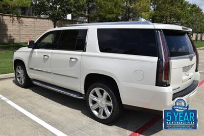 2015 Cadillac Escalade ESV LUXURY NAV BK/CAM S/ROOF 1 TX OWN   - Photo 13 - Stafford, TX 77477