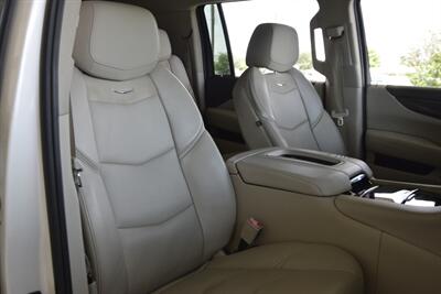 2015 Cadillac Escalade ESV LUXURY NAV BK/CAM S/ROOF 1 TX OWN   - Photo 32 - Stafford, TX 77477