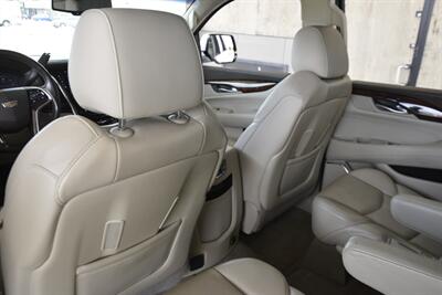 2015 Cadillac Escalade ESV LUXURY NAV BK/CAM S/ROOF 1 TX OWN   - Photo 33 - Stafford, TX 77477