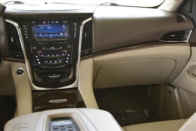 2015 Cadillac Escalade ESV LUXURY NAV BK/CAM S/ROOF 1 TX OWN   - Photo 24 - Stafford, TX 77477