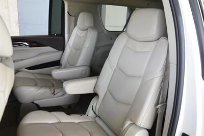 2015 Cadillac Escalade ESV LUXURY NAV BK/CAM S/ROOF 1 TX OWN   - Photo 37 - Stafford, TX 77477