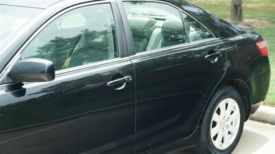 2007 Toyota Camry XLE V6 2 OWN TX VEHICLE LTHR INT FRESH TRADE IN   - Photo 9 - Stafford, TX 77477