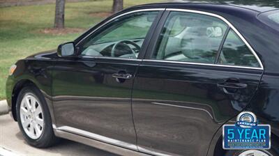 2007 Toyota Camry XLE V6 2 OWN TX VEHICLE LTHR INT FRESH TRADE IN   - Photo 17 - Stafford, TX 77477