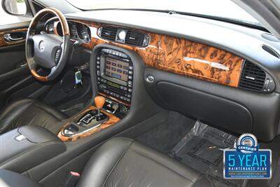 2005 Jaguar XJ8 Super V8   - Photo 33 - Stafford, TX 77477